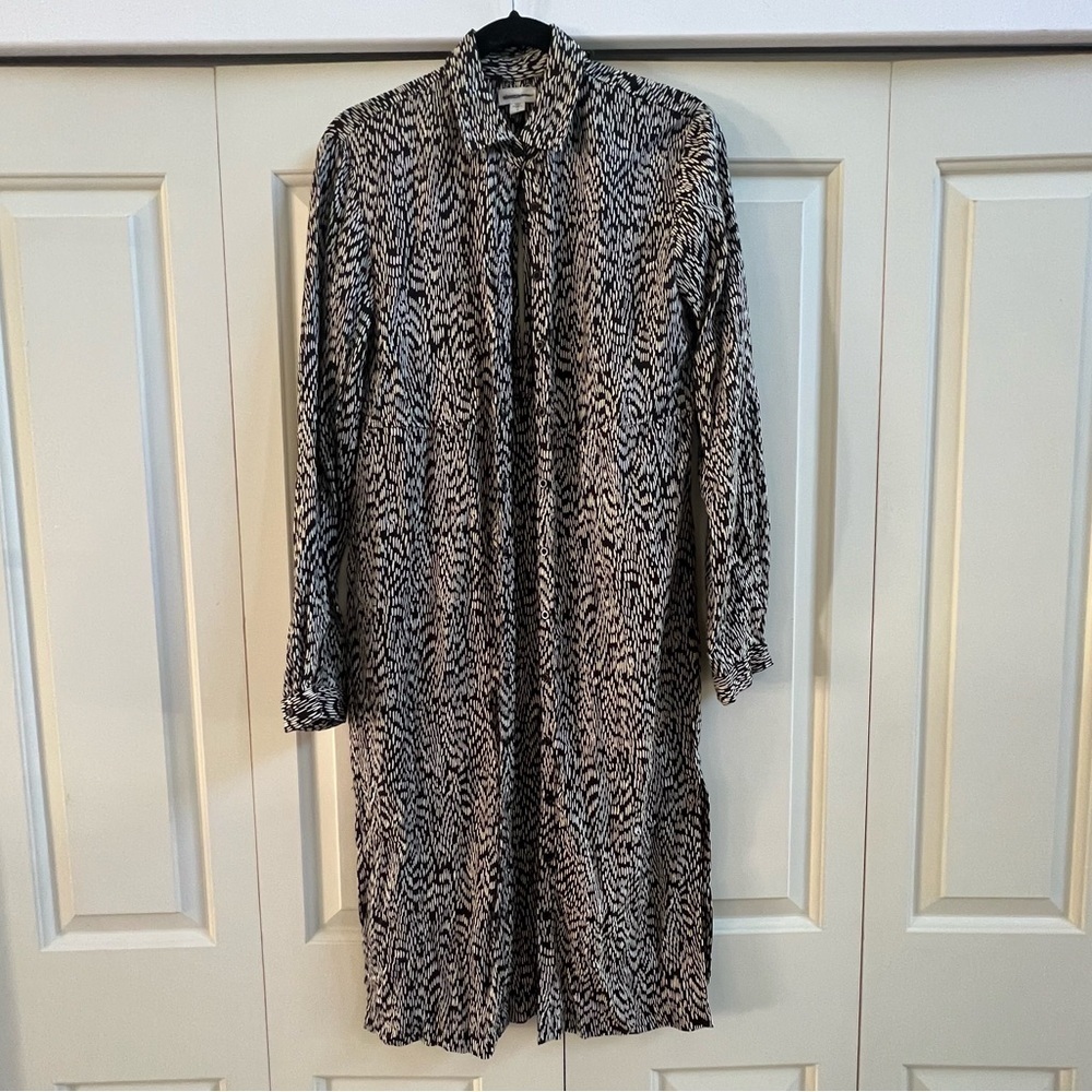Silence + Noise Shirt Dress side slits keyhole back Size Small